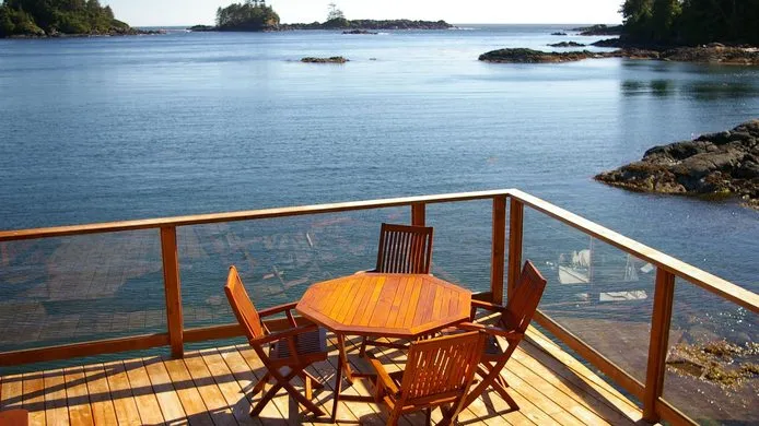 Bostrom’s Oceanfront B&B On Little Beach Bay