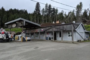 Taaw Naay Gas Station