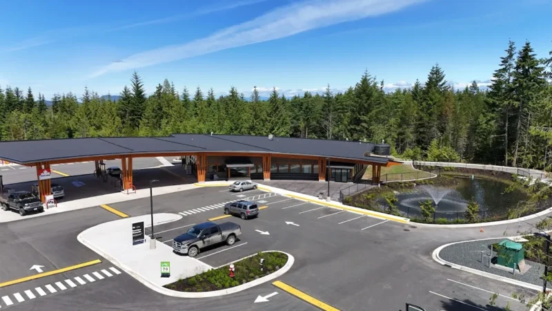 Petro Canada Kwalikum Crossing